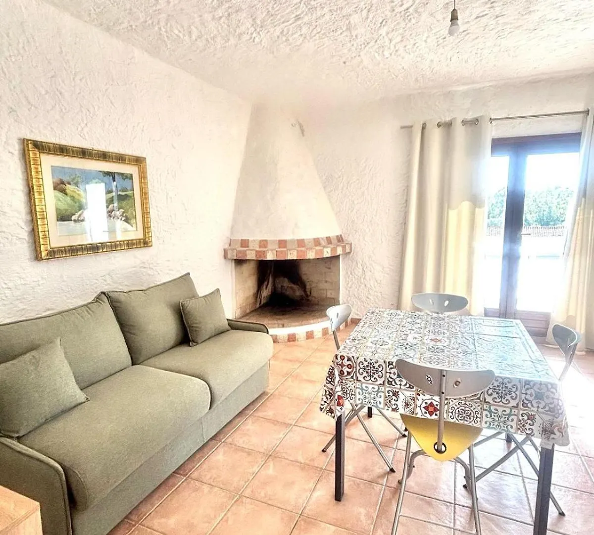 Nura Bilo 2 Daire San Teodoro  İtalya